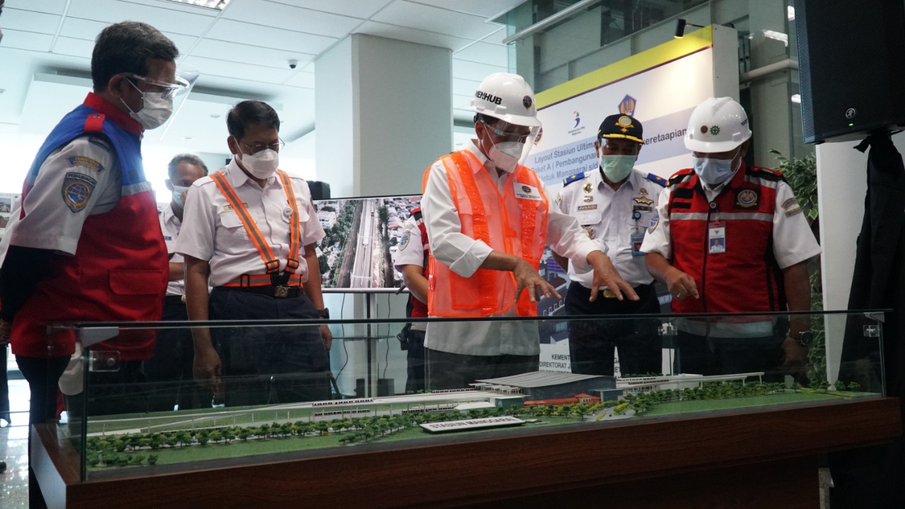Menhub Minta Proyek Pembangunan LRT Jabodebek Lintas 2 Dipercepat