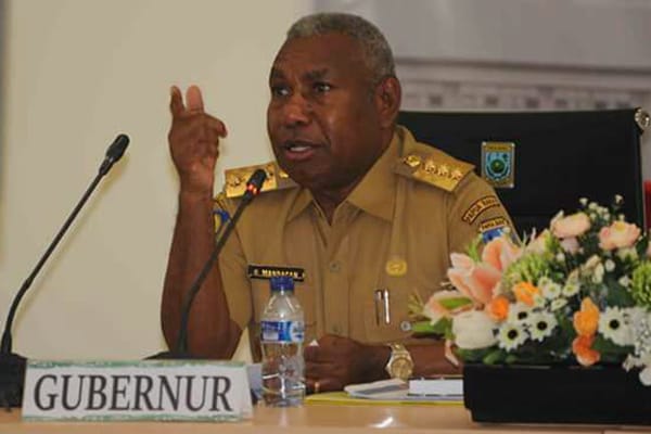 Gubernur Papua Barat Dominggus Mandacan