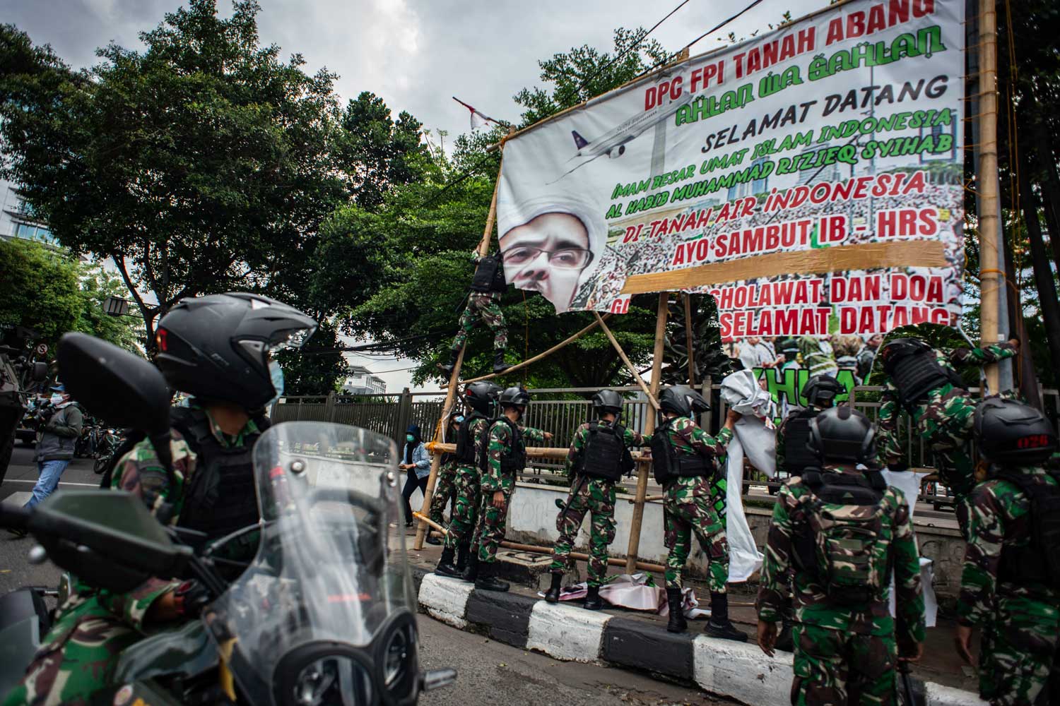 Pangdam Jaya Sebut Beri Perintah Turunkan Baliho Rizieq