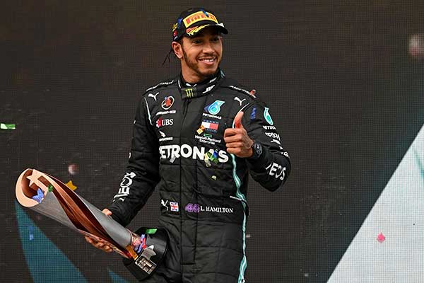 Pembalap Mercedes Lewis Hamilton menjuarai GP Turki