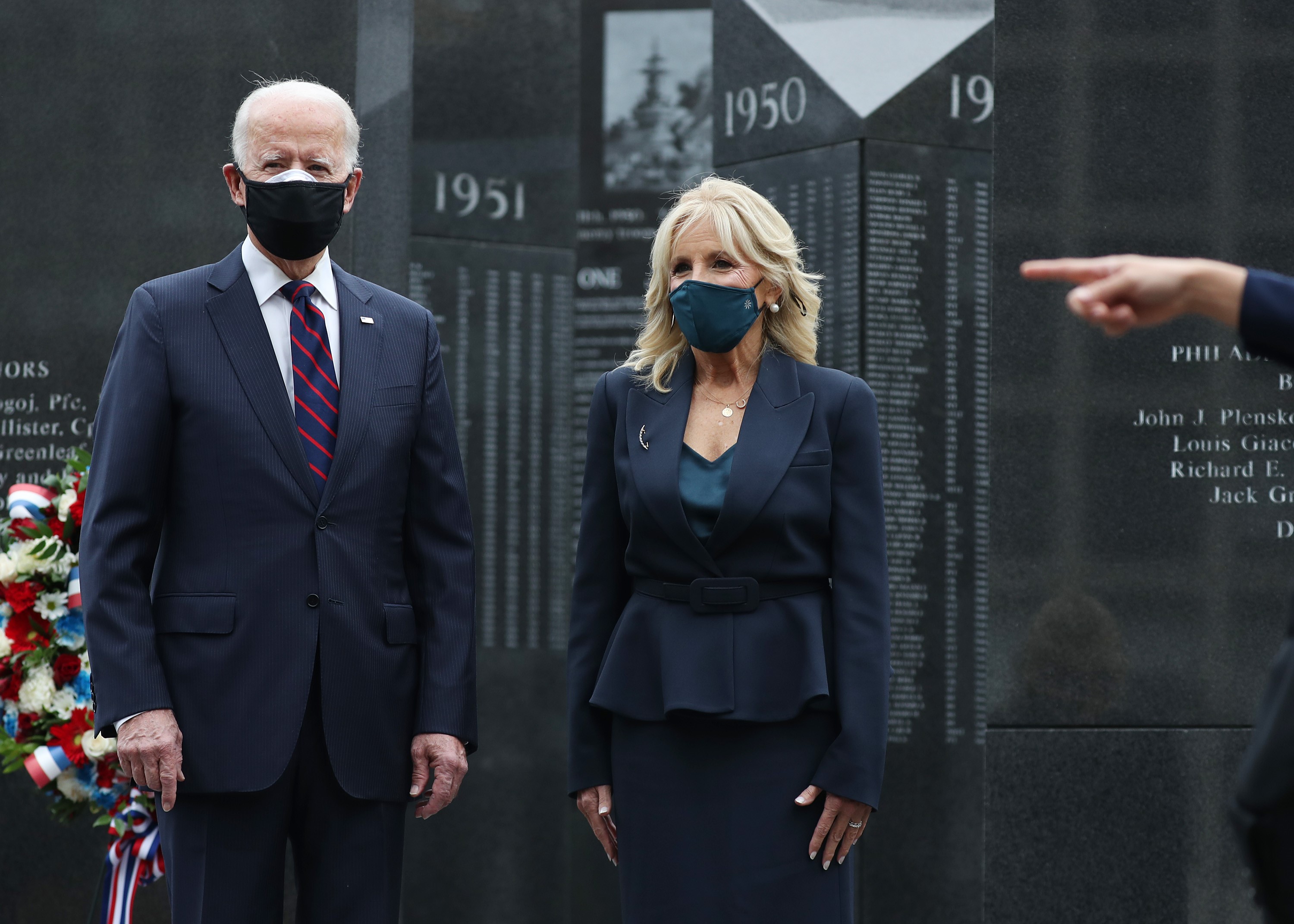 Presiden AS terpilih Joe Biden bsersama istrinya, Dr. Jill Biden .