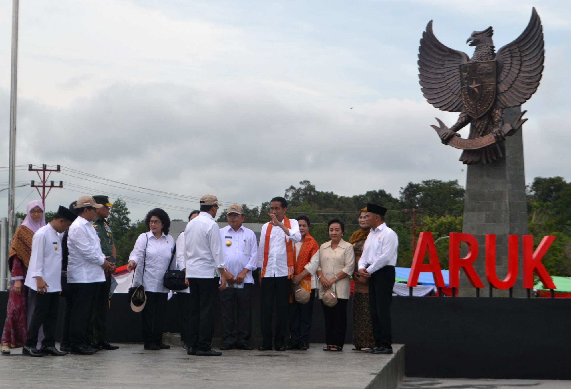 PERESMIAN PLBN ARUK: Presiden Joko Widodo meresmikan Pos Lintas Batas Negara (PLBN) Terpadu Aruk di Kabupaten Sambas, Kalimantan Barat.