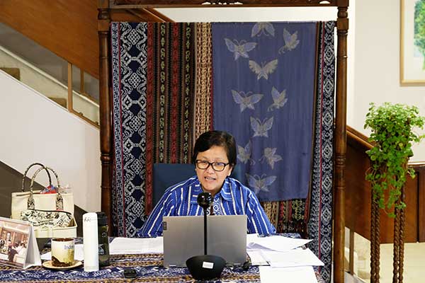 Optimalkan Batik dalam Diplomasi dan Ekonomi