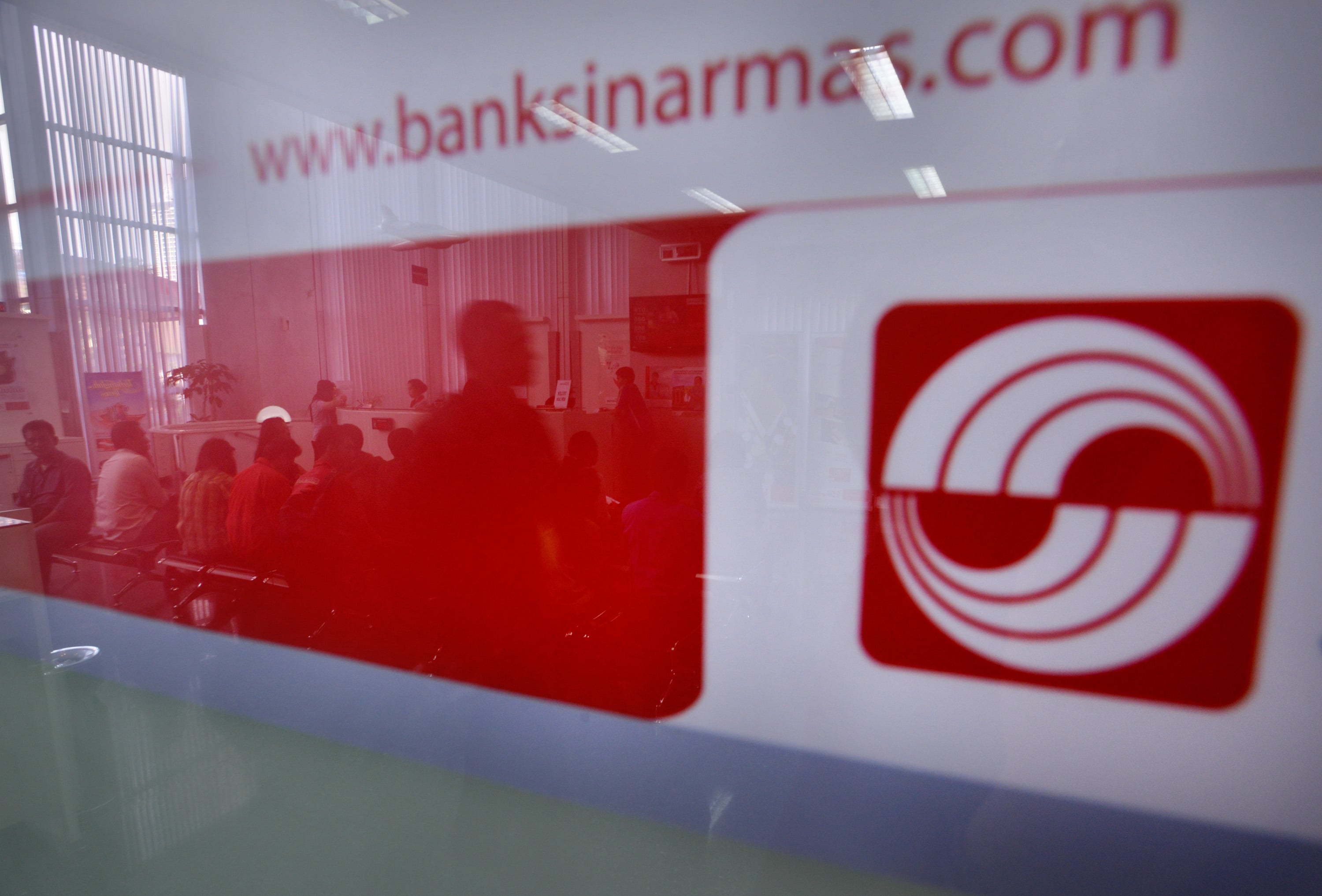 ilustrasi bank sinarmas