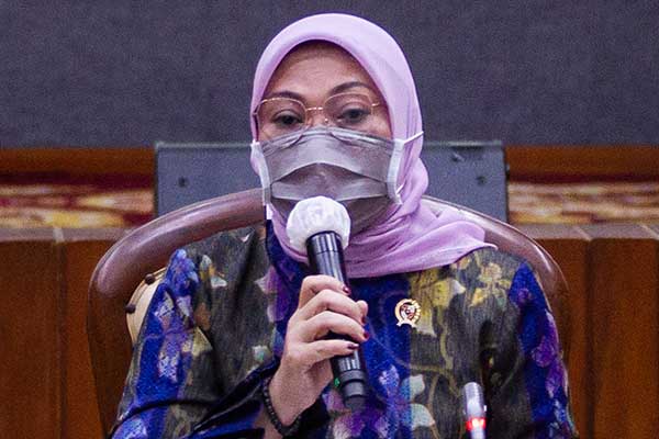 Ida Fauziyah, Menteri Ketenagakerjaan.