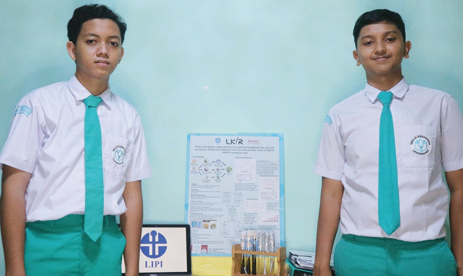 Siswa SMA Sukma Bangsa Lhokseumawe, Muhammad Haikal Algifari dan Ridzik Malky Daniel.
