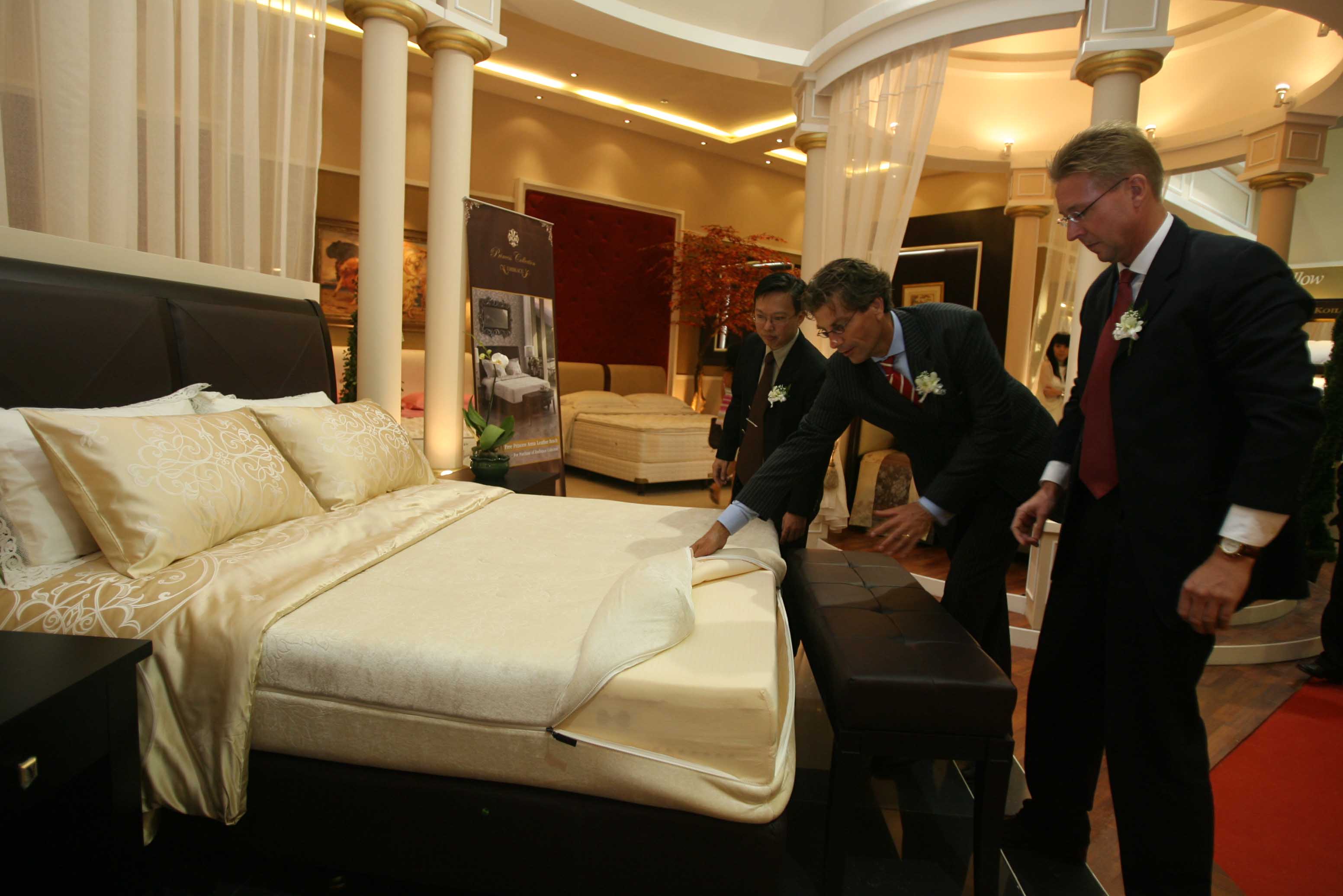 Ilustrasi KOLEKSI   KING KOIL