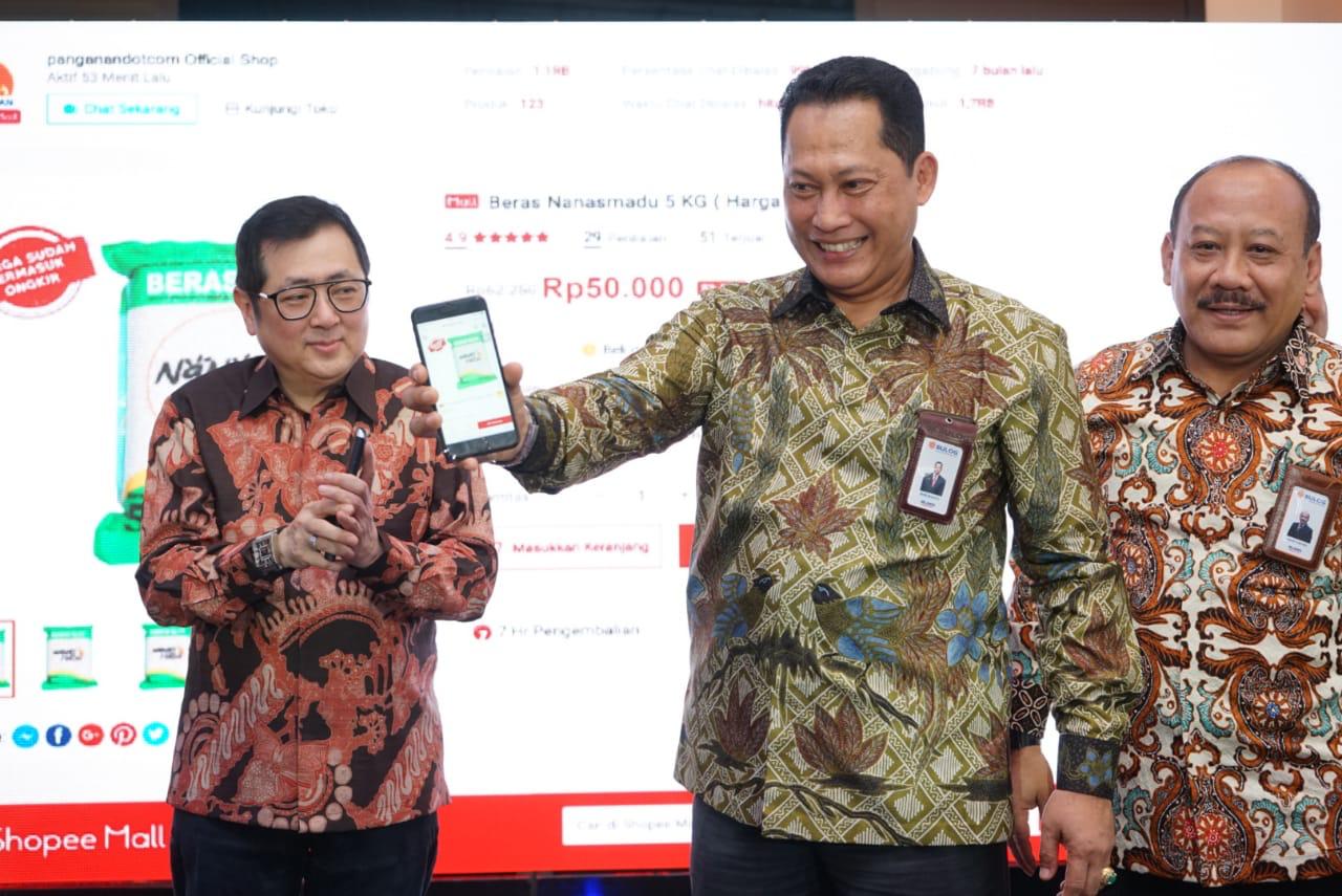 Perum Bulog menggandeng StoreSend Indonesia meluncurkan situs iPanganangrosirdotcom.