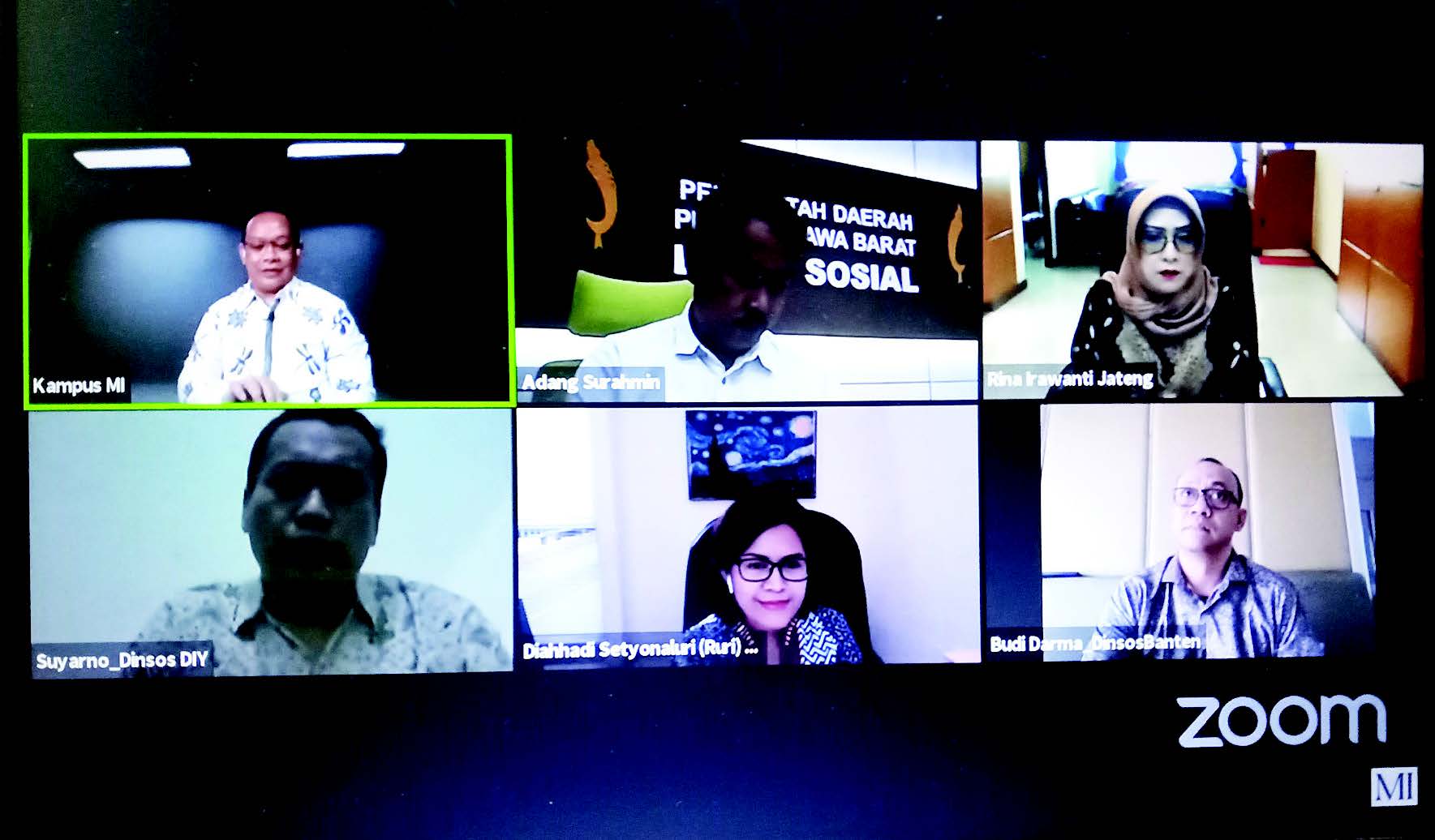 KELOMPOK MARGINAL: Para pembicara focus group discussion Media Indonesia 