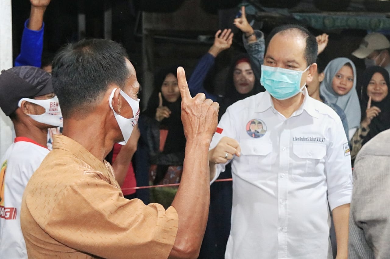 Paslon Gubernur Kalteng Ir Ben Brahim S Bahat dan Dr Ujang Iskandar makin besar. 