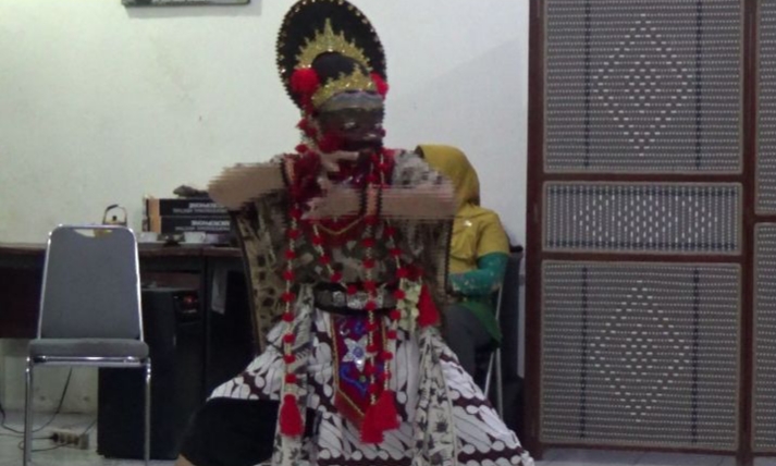 Tari Topeng Losari
