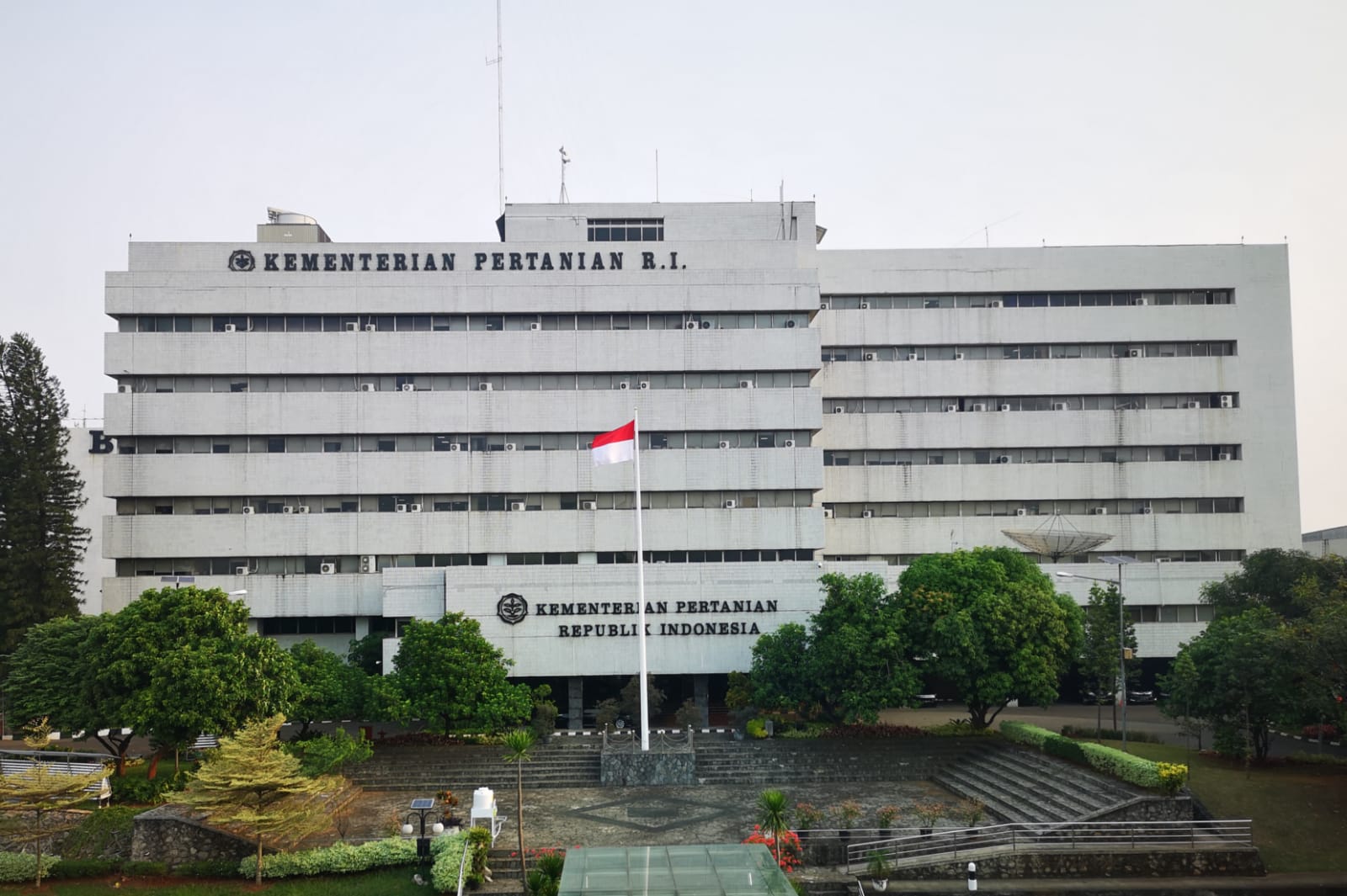 KANTOR KEMENTAN.