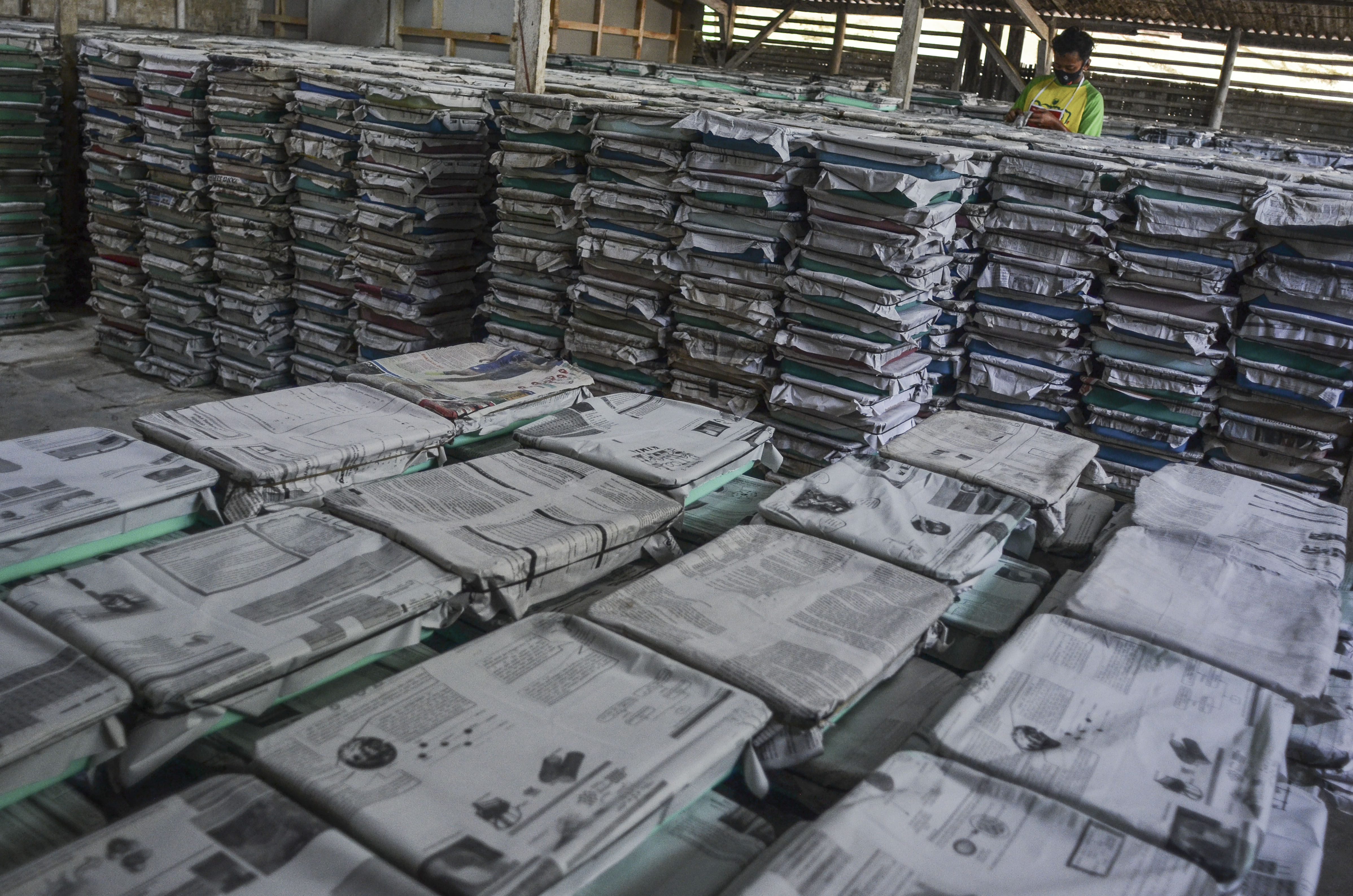 Disabilitas Sukses Merintis Usaha Nata De Coco di Ciamis