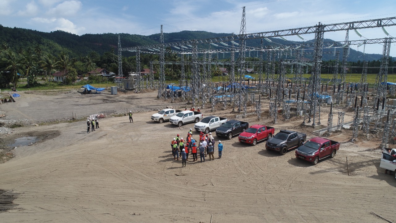 Tim Kemenkomarves saat meninjau ketersediaan energi listrik smelter PT CNI sebagai Proyek Strategis Nasional. 