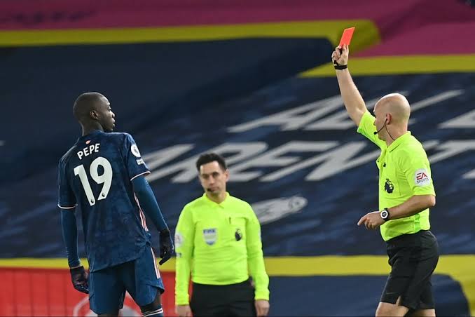 Pepe Diusir Wasit, Arsenal Cuma Seri Lawan Leeds