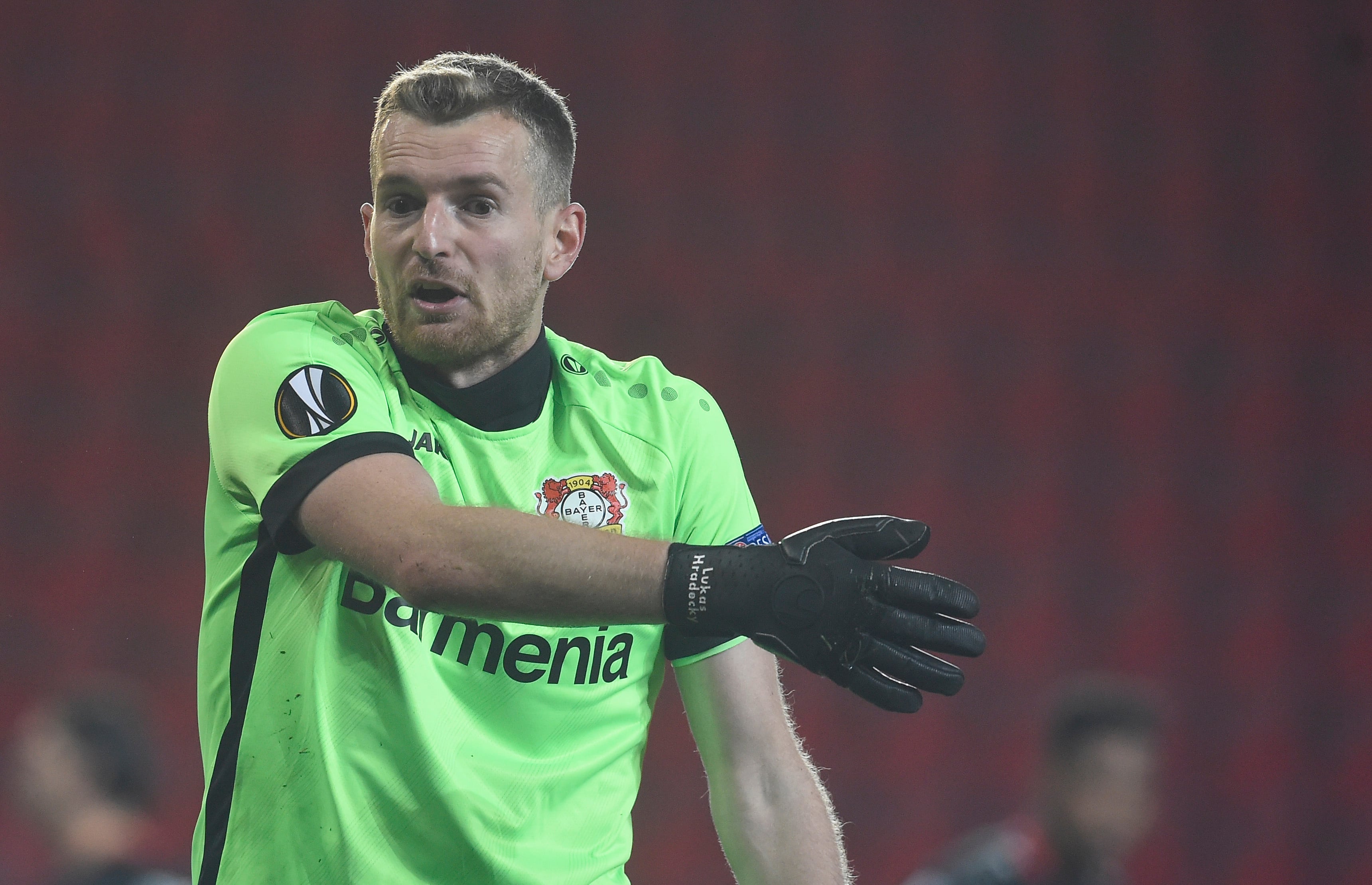 Penjaga gawang Bayer Leverkusen Lukas Hradecky