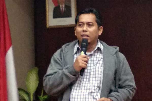 Pengamat  media sosial (medsos) Rulli Nasrullah