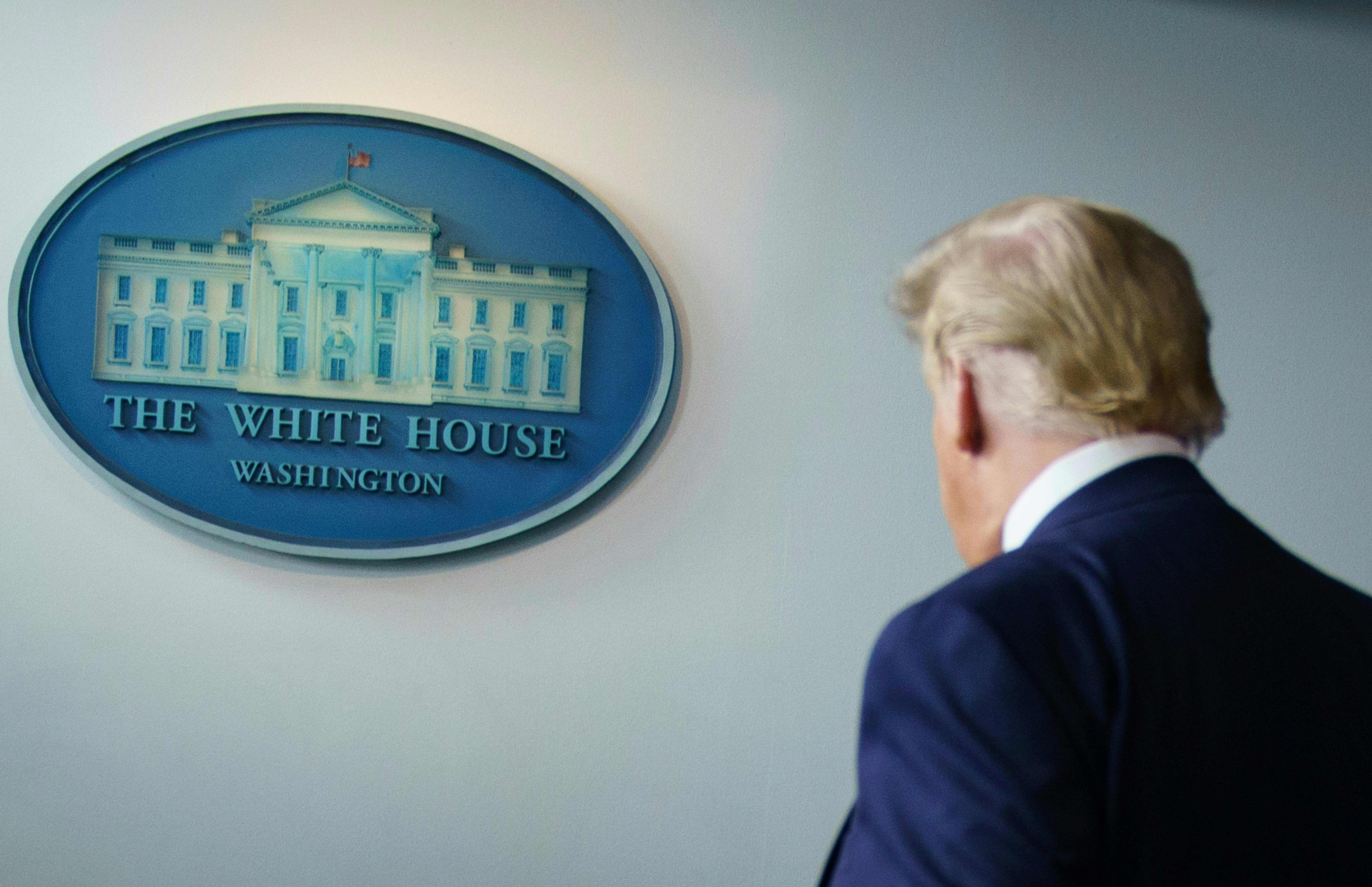 Lampu Hijau Trump untuk Transisi