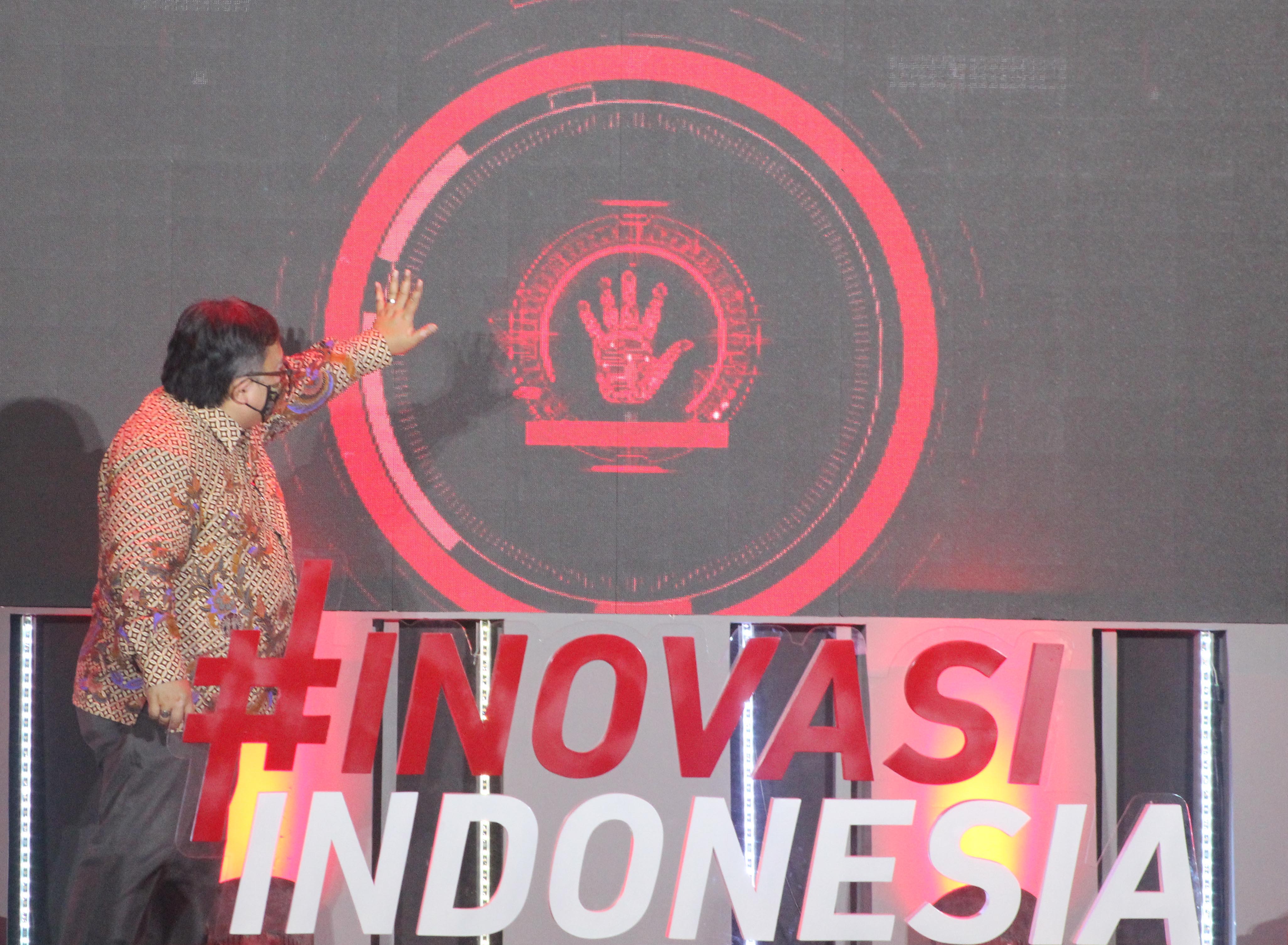 Peluncuran logo Inovasi Indonesia oleh Menristek Bambang PS Brodjonegoro, Selasa (10/11).