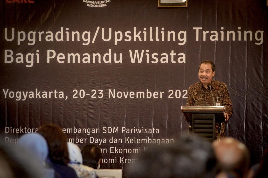 Deputi Bidang Sumber Daya dan Kelembagaan Kemenparekraf/Baparekraf Wisnu Bawa Tarunajaya.Sumbar Juara Umum MTQ Nasional XXVIII Tahun 2020