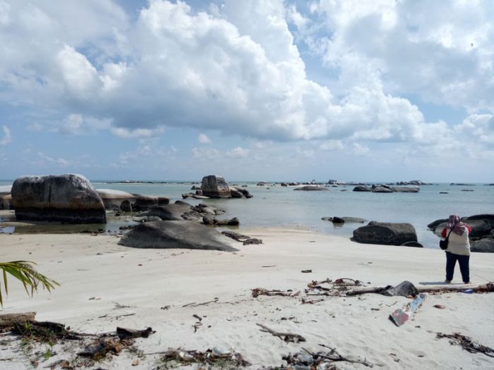 Pulau Seliu adalah salah satu destinasi wisata favorit di Belitung. 