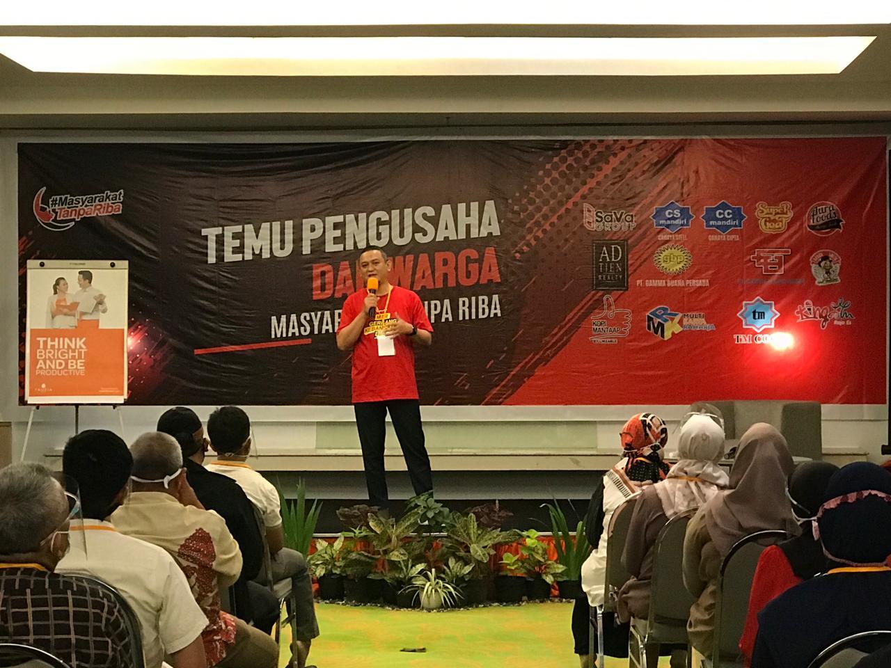 Komunitas masyarakat tanpa riba mengadakan pertemuan berbagi kiat berusaha tanpa riba, di Jakarta, Minggu (15/11)