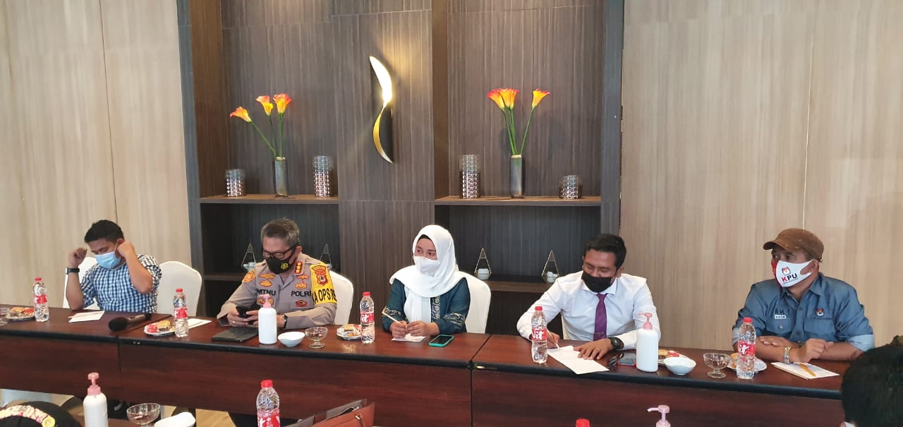 Rapat gabungan KPU, Bawaslu dan Polrestabes Kota Makassar tentang debat putaran kedua Pilkada Kota Makassar, Rabu (18/11/2020).