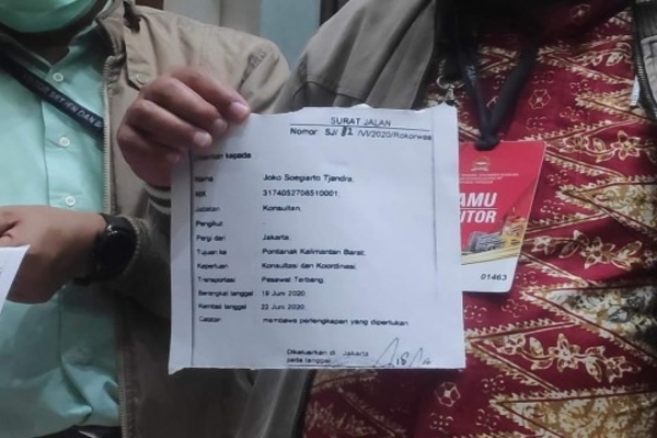 Ilustrasi -- Dokumen yang diduga surat jalan buron kasus hak tagih Bank Bali, Djoko Soegiarto Tjandra 