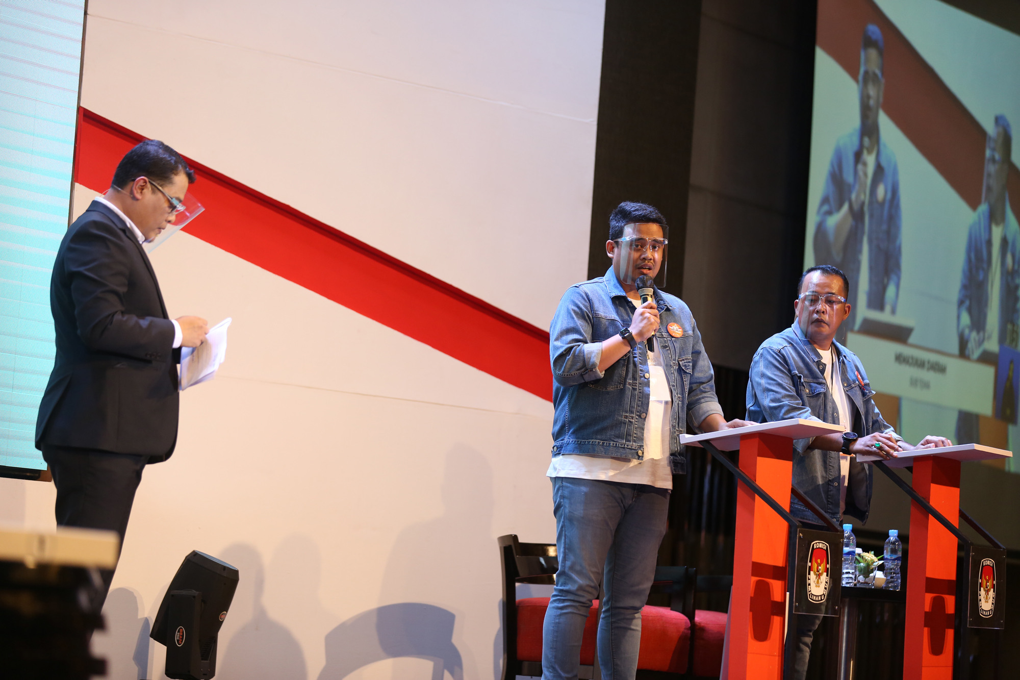 Calon wali kota dan Wakil Wali Kota Medan Bobby Nasution -Aulia Rahman di debat Pilwalkot medan