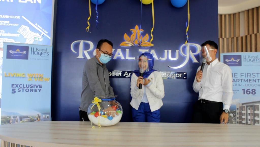 Pemilihan penerima voucher pembeli Royal Tajur, akhir pekan lalu, di Bogor.