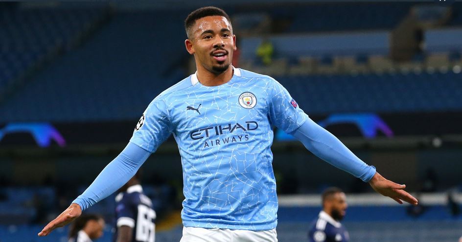 Penyerang Manchester City Gabriel Jesus melakukan selebrasi usai mencetak gol ke gawang Olympiakos di laga Liga Champions.