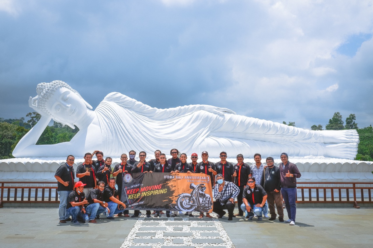 HUT ke-3 IFBMA Bali diisi denga tur ke sejumlah tempat wisata di Bali.