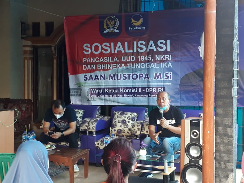 Anggota DPR RI dari Partai NasDem, Saan Mustopa saat sosialisasi empat pilar kebangsaan di Karawang, Jawa Barat.