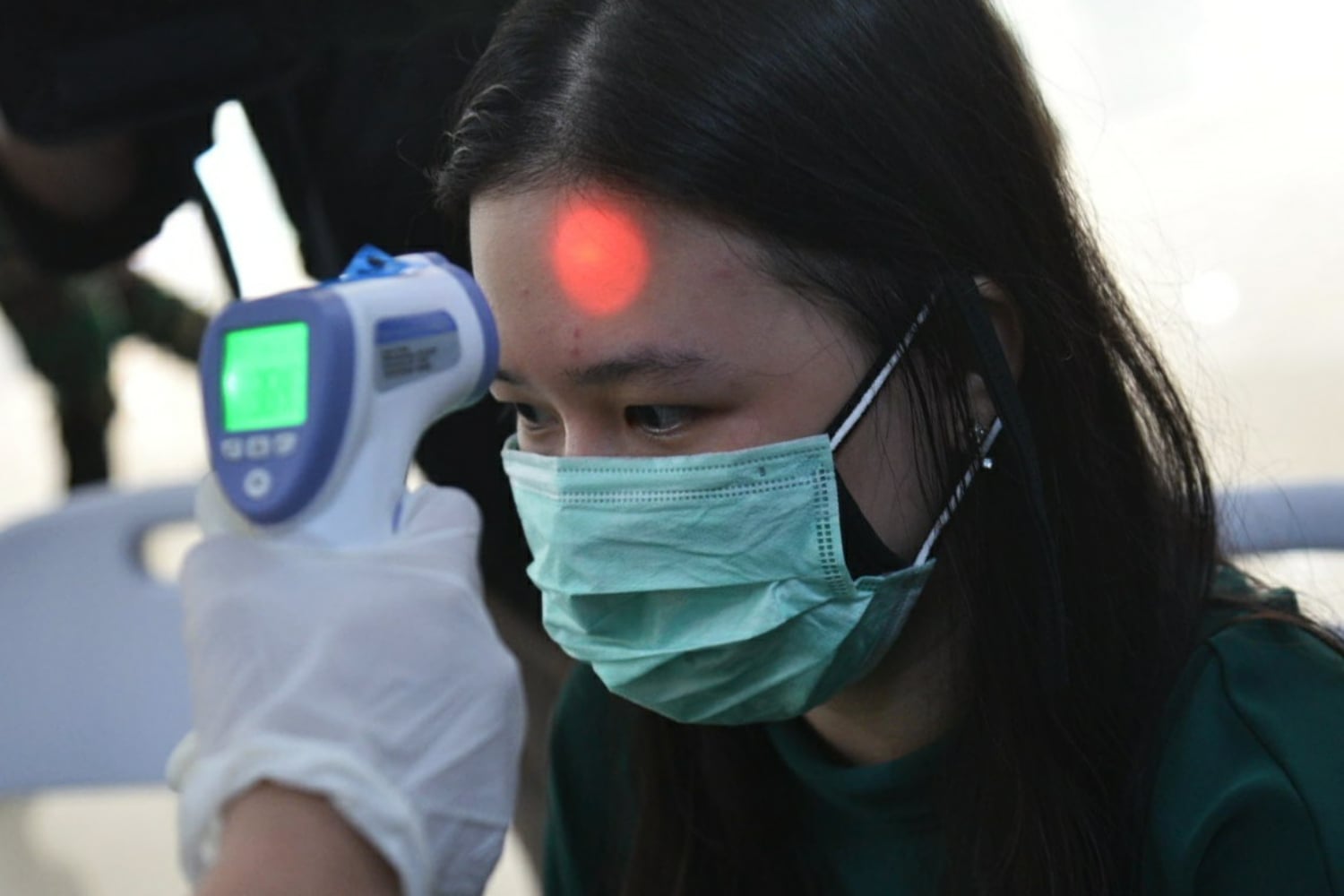 Ilustrasi penerimaan pasien baru di RSD Wisma Atlet Kemayoran