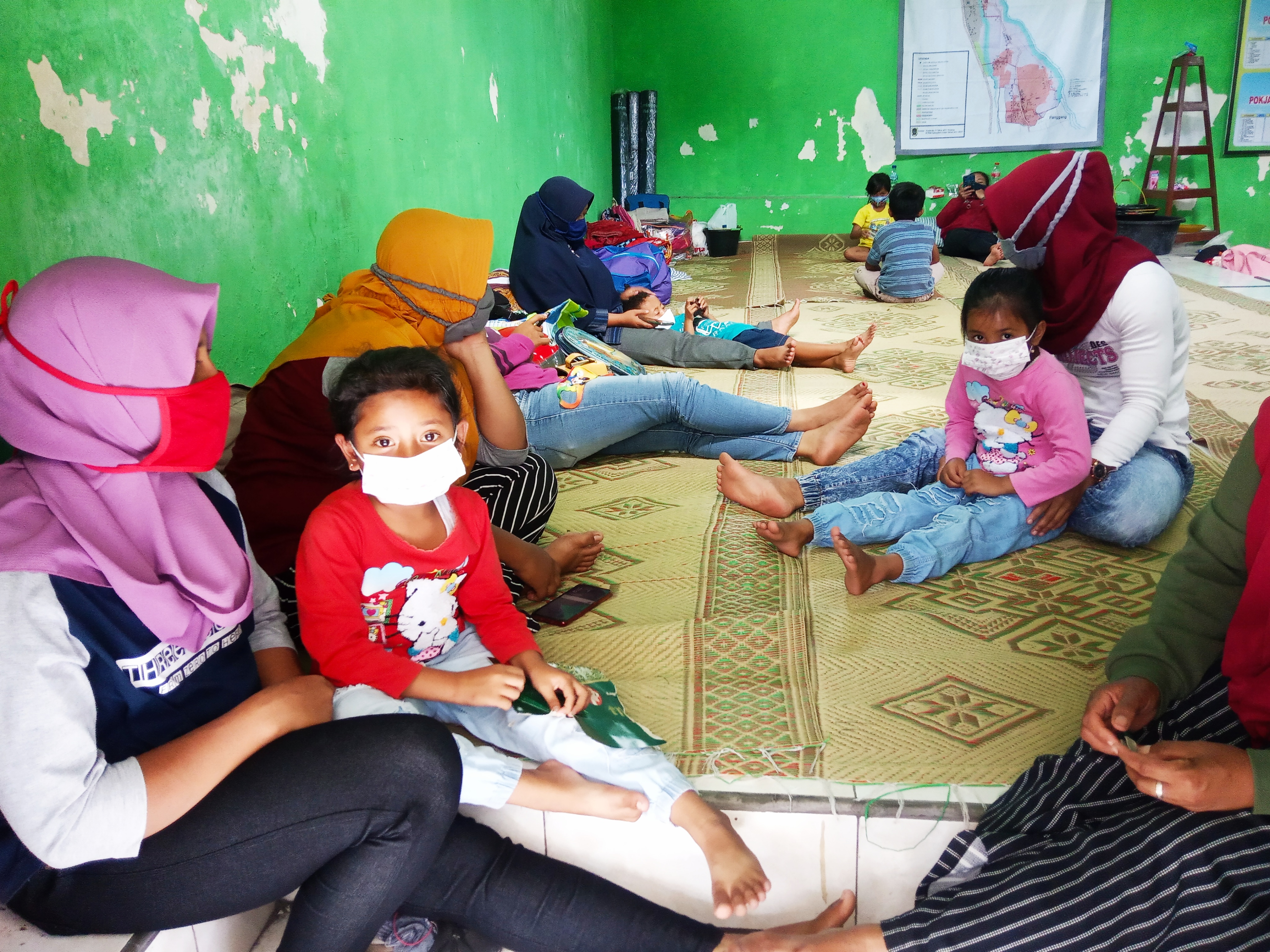 383 Warga Lereng Merapi masih Bertahan di Pengungsian