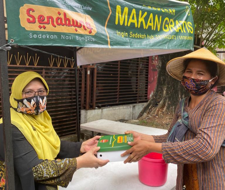 Gerakan Senabung (Sedekah nasi bungkus)