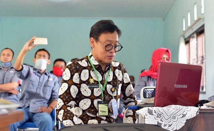  Kepala BPPSDMP Dedi Nursyamsi bersama penyuluh Tasikmalaya, Jawa Barat.