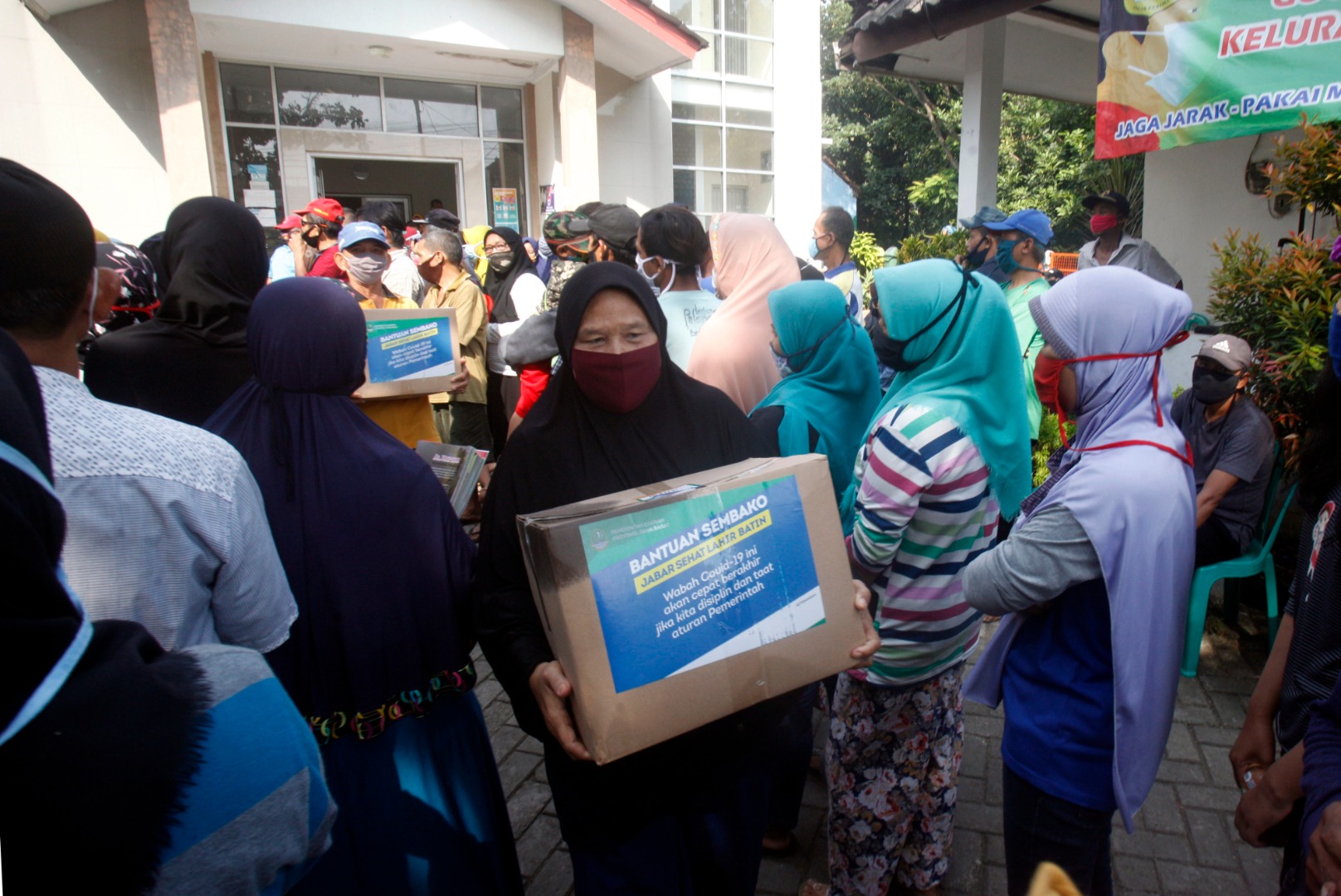 PENYALURAN BANSOS PEMPROV JABAR TAHAP DUA