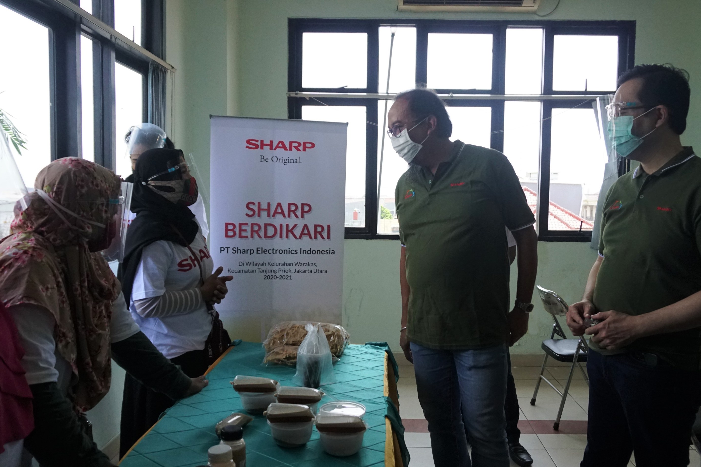 Sharp Berdikari Bantu Pelaku UMKM Kembangkan Usaha