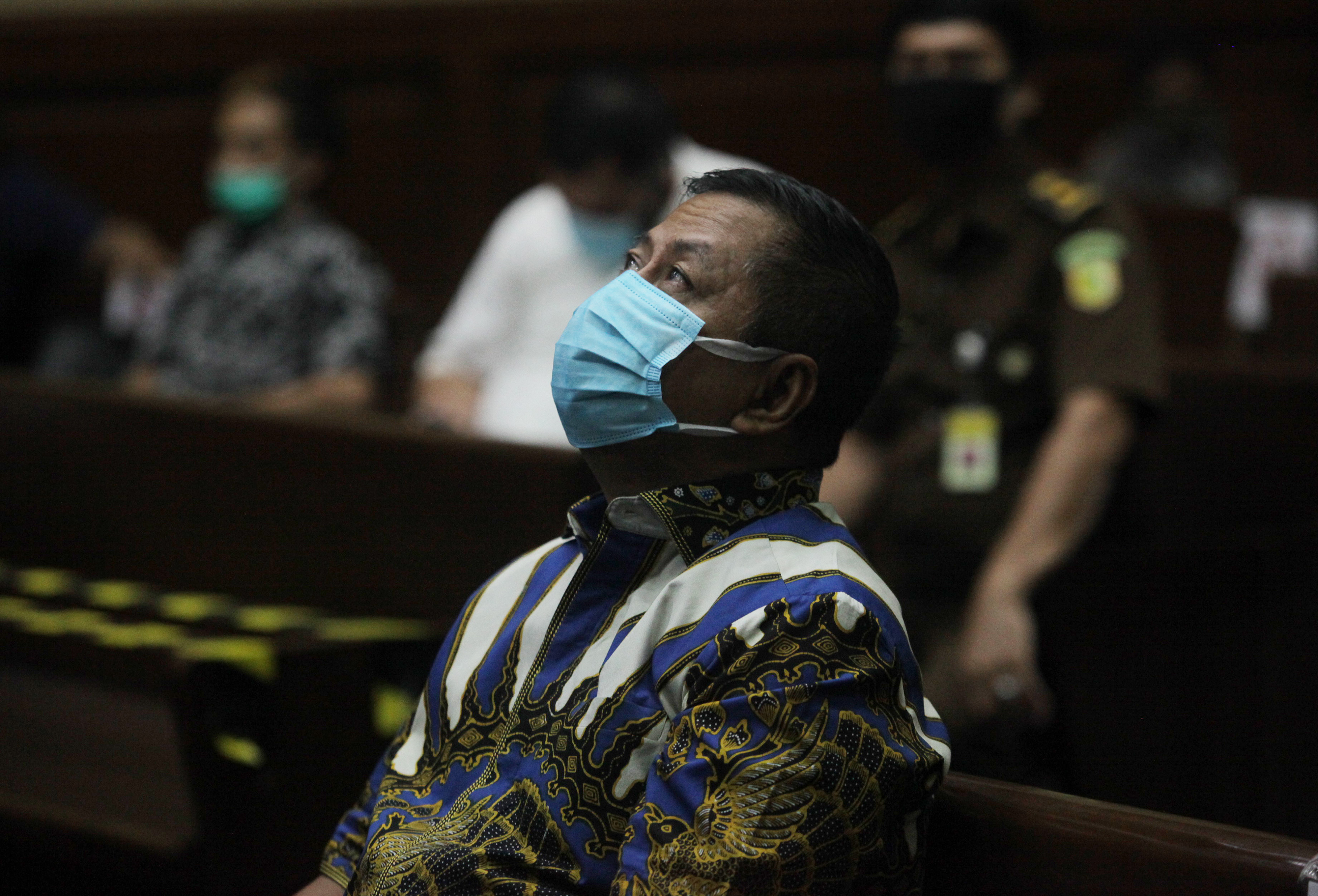 Terdakwa perantara suap Djoko Tjandra, Tommy Sumardi (tengah) menjalani sidang dengan agenda pembacaan Tuntutan di Pengadilan Tipikor.