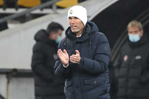 Pelatih Real Madrid Zinedine Zidane 