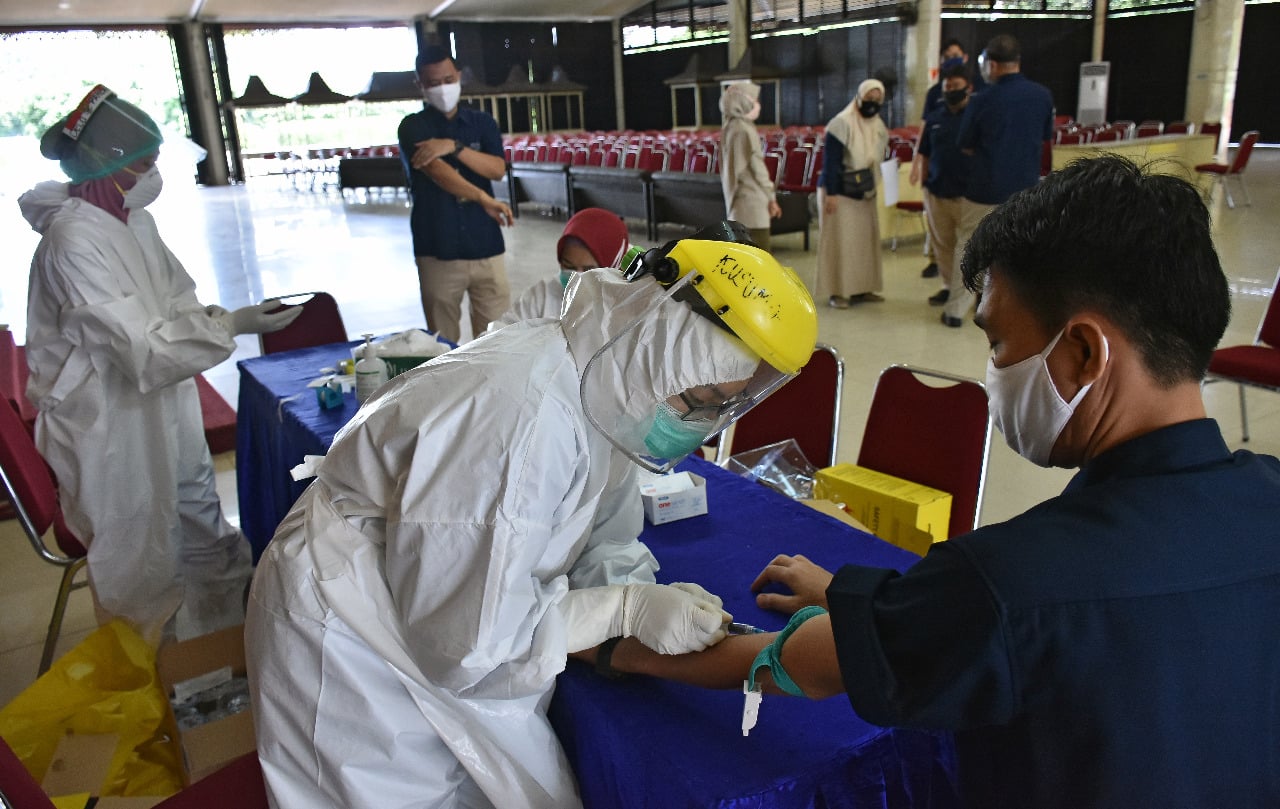 Kasus Covid-19 Melonjak, Kemenkes Minta Masifkan Pelacakan Kontak