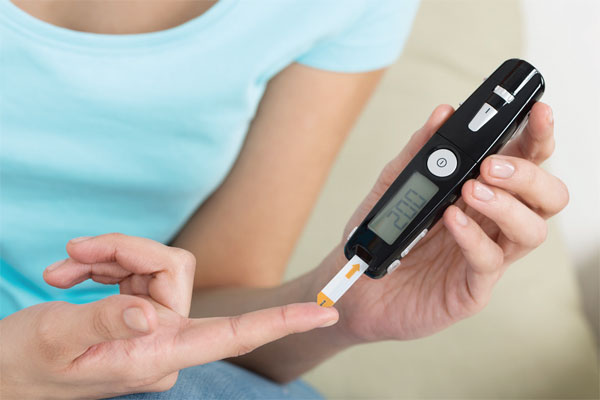 Cek kadar gula darah.