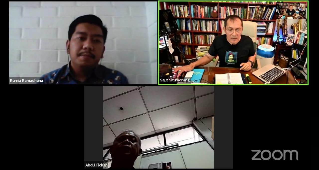 Eks Komisioner KPK Saut Sitomorang (kanan atas) sebagai salah satu pembicara diskusi daring tentang penanganan perkara Nurhadi, Rabu (2/12).