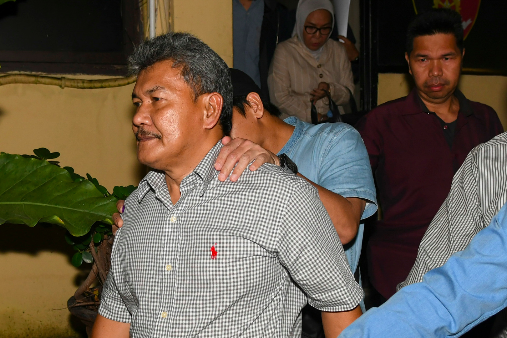 Wakil Bupati OKU Joan ANuar saat menjalani pemeriksaan di Polda Sumsel, Januari silam