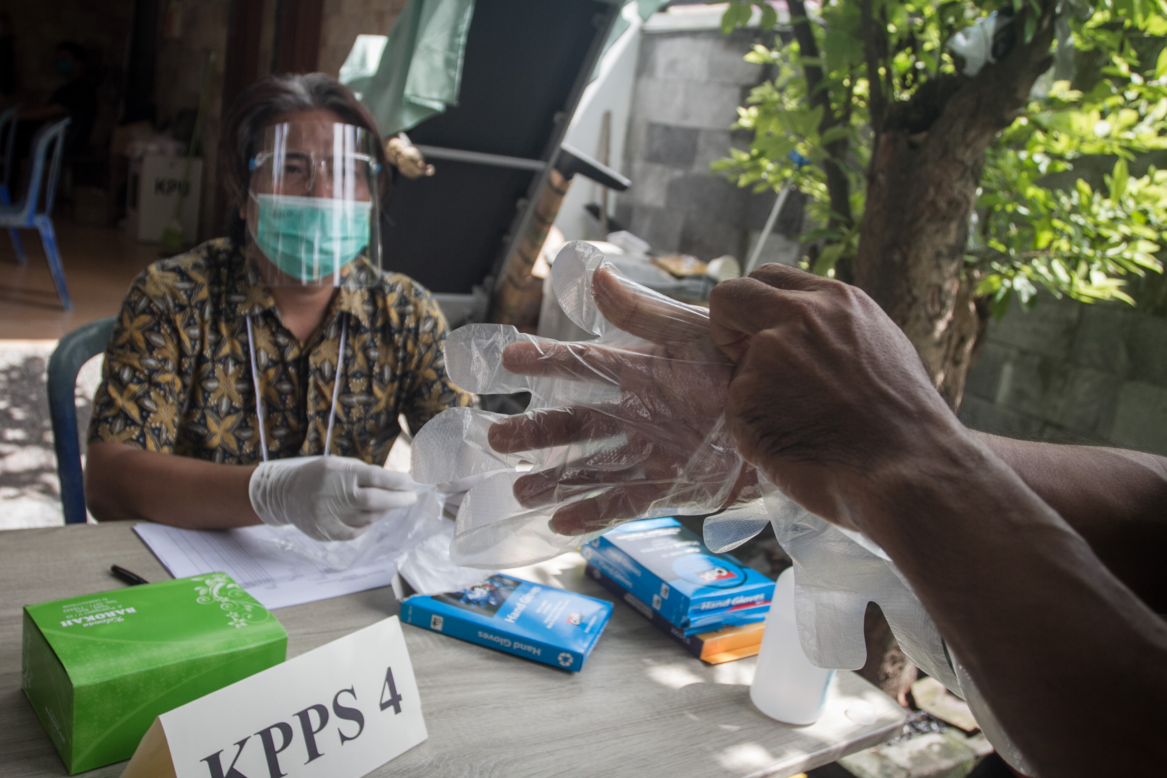 KPU Karawang: Pelaksanaan Prokes di TPS Harga Mati