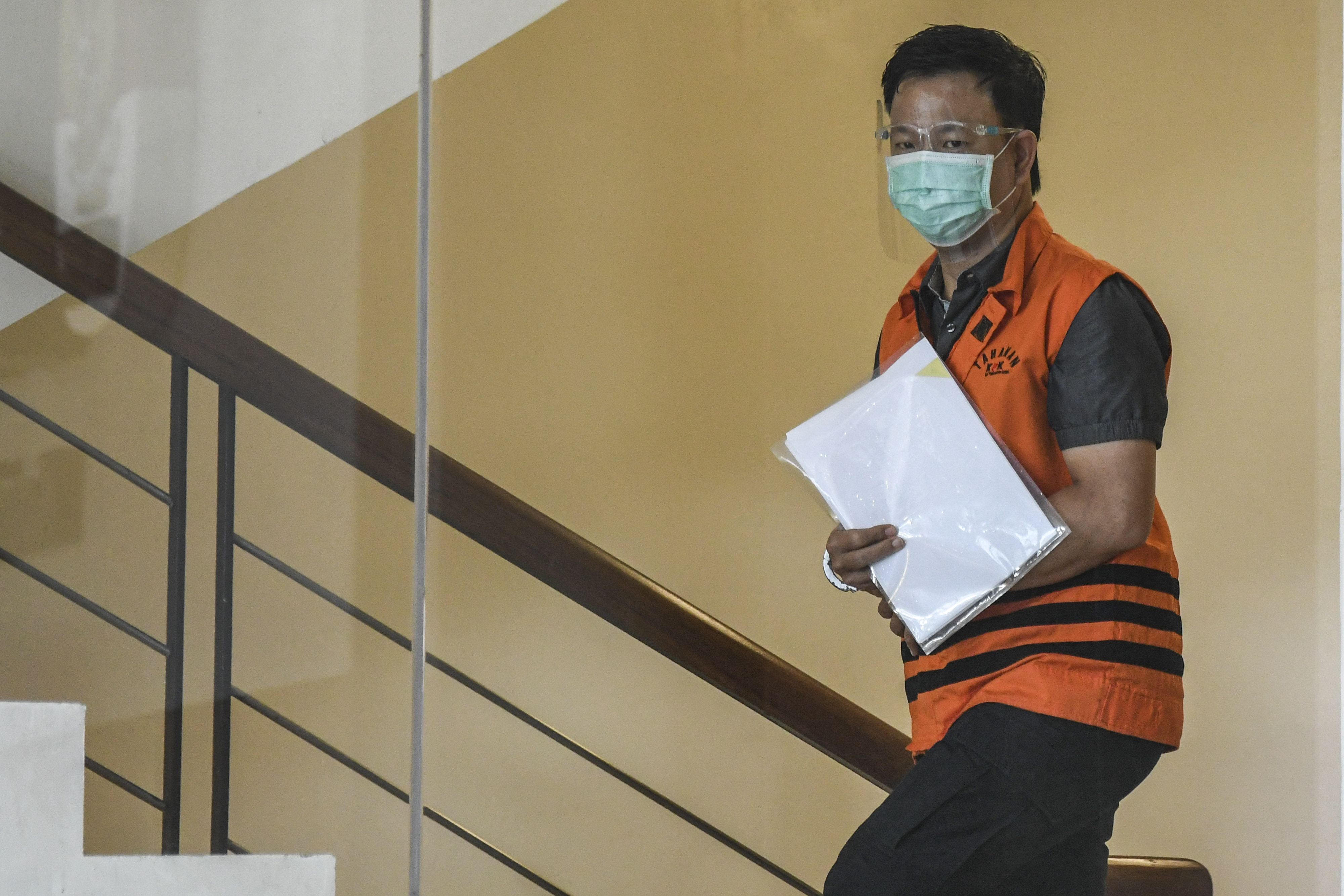 Tersangka Direktur PT Multicon Indrajaya Terminal (MIT) Hiendra Soenjoto.