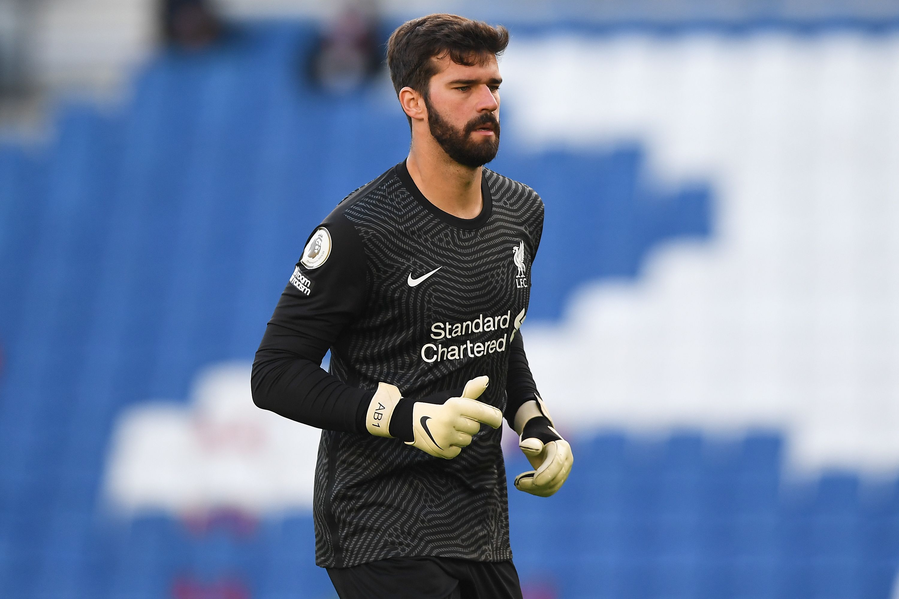 Penjaga gawang Liverpool Alisson Becker