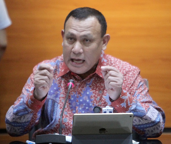 Bela Negara dengan Basmi Korupsi