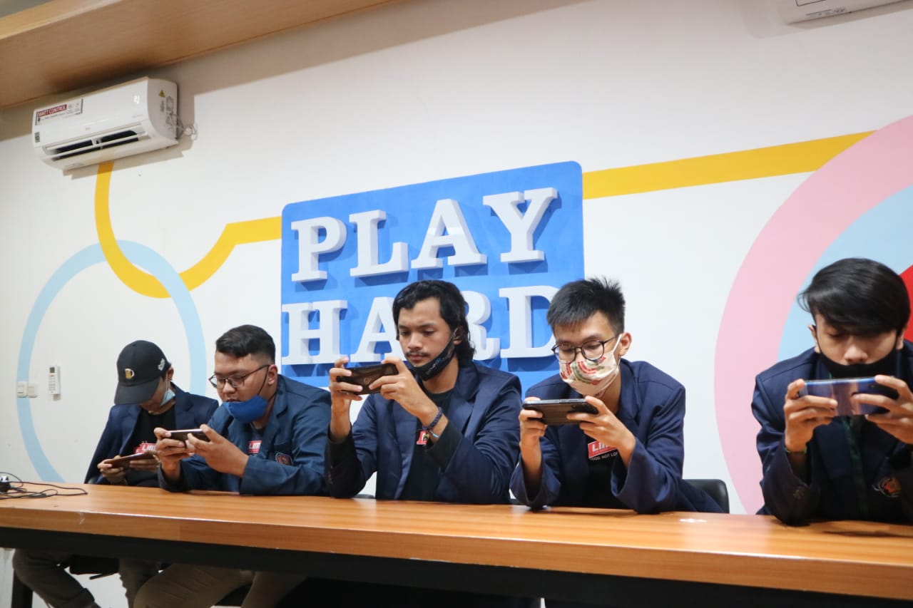 Salah satu tim peserta LIMA Esports partner by McDonald’s 2020.